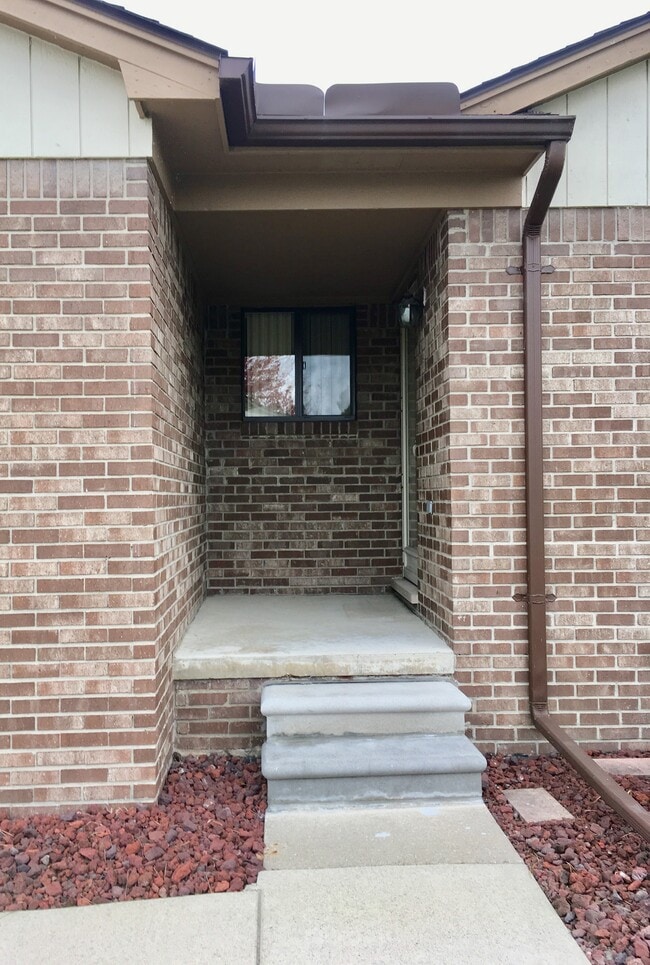 26233 Annagrove Ln, Unit Annagrove in Chesterfield, MI - Building Photo - Building Photo