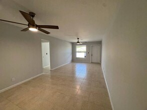 1762 Service Rd in North Palm Beach, FL - Building Photo - Building Photo