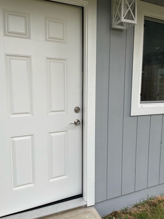 45-143 William Henry Rd in Kaneohe, HI - Building Photo