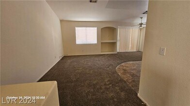 621 Majestic Sky Dr in North Las Vegas, NV - Building Photo - Building Photo