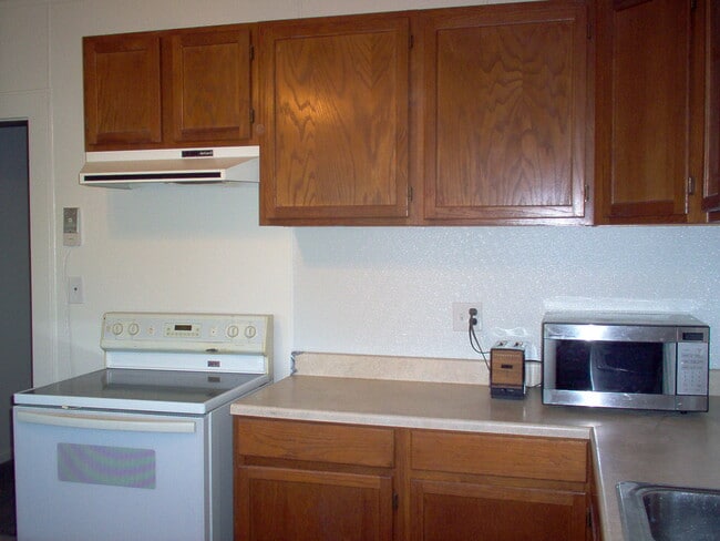 114 S Smithville Rd in Dayton, OH - Building Photo - Building Photo
