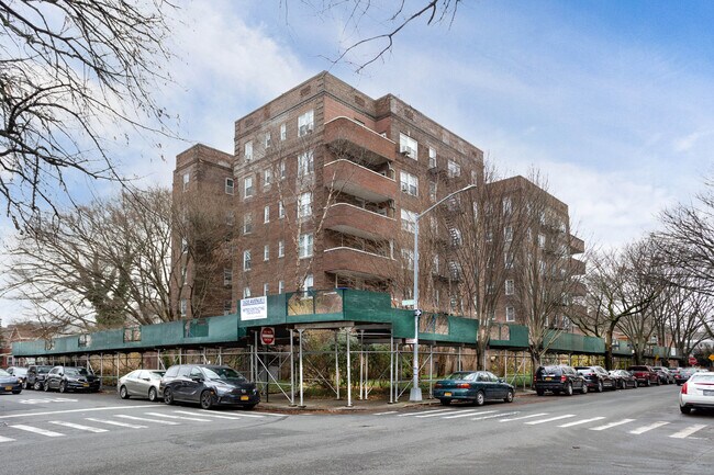 The Waterfall Apartments in Brooklyn, NY - Building Photo - Primary Photo