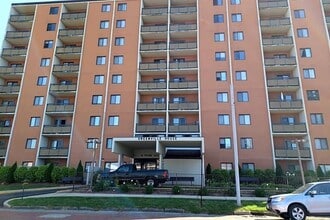 9 N Penn Ave in Greenville, PA - Building Photo - Building Photo