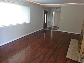 9503 Hale Pl in Silver Spring, MD - Building Photo - Building Photo