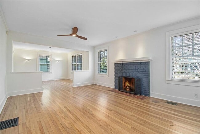 476 Hemlock Cir SE in Atlanta, GA - Building Photo - Building Photo