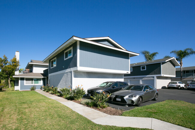 3018 Jeffrey Dr, Unit Apartment B in Costa Mesa, CA - Building Photo - Building Photo