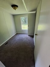 410 Julia St in Henderson, NC - Building Photo - Building Photo