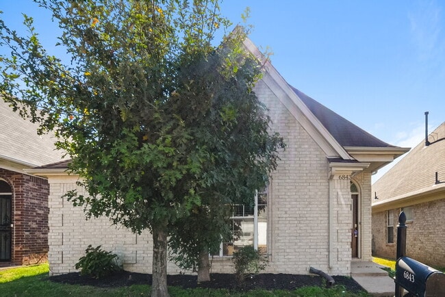 property at 6843 Mikayla Ln