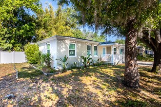 2701 S Manhattan Ave in Tampa, FL - Building Photo - Building Photo