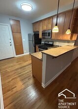 2340 W Granville Ave in Chicago, IL - Building Photo - Building Photo