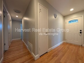 25930 Madeline Ln in Hayward, CA - Building Photo - Building Photo