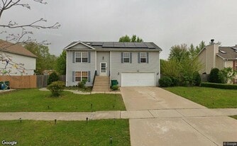 2013 Dryden Ln in Joliet, IL - Building Photo