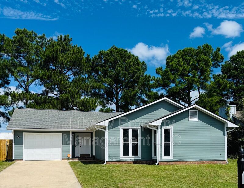 1705 Veanna Dr in Fayetteville, NC - Building Photo