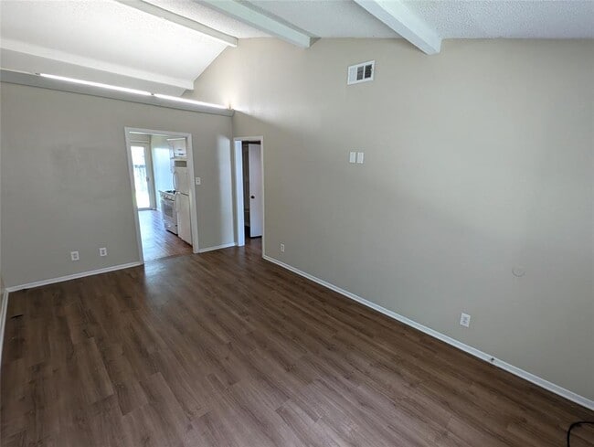 6904 Circle S Rd in Austin, TX - Building Photo - Building Photo