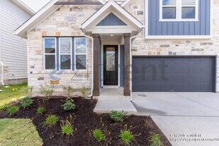 214 Lake Shore Dr in Dripping Springs, TX - Building Photo