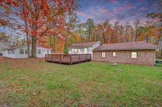 752 Toll Rd in Effort, PA - Foto de edificio - Building Photo