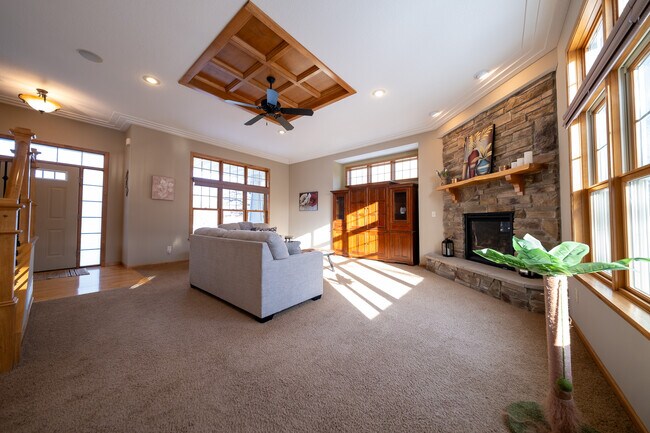 572 Danube Ave in Shakopee, MN - Building Photo - Building Photo