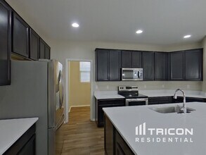 40859 W Portis Dr in Maricopa, AZ - Foto de edificio - Building Photo