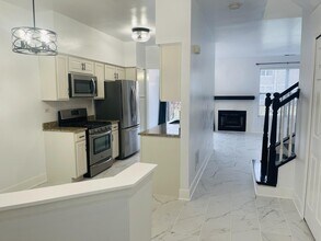 2813 Powell Ct in Naperville, IL - Building Photo - Building Photo