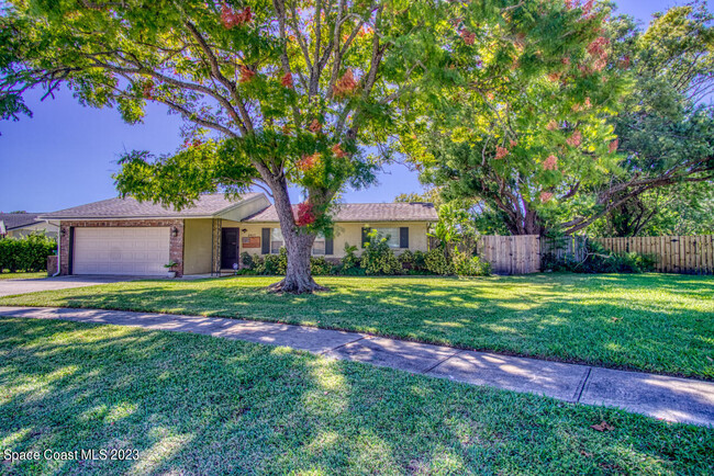 2917 Chartres Ave W in Melbourne, FL - Building Photo - Building Photo