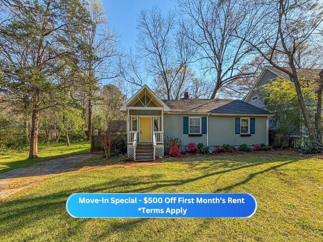 property at 1731 Braeburn Dr SE