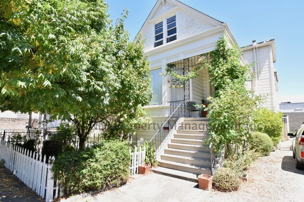 808 A St in San Rafael, CA - Foto de edificio