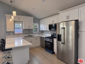 1519-1519 1/2 Crenshaw Blvd in Los Angeles, CA - Building Photo - Building Photo