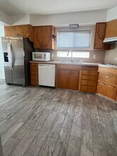17875 Walker Mine Rd in Redding, CA - Building Photo - Building Photo