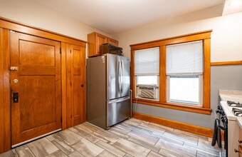 2238 N 55th St in Milwaukee, WI - Building Photo - Building Photo