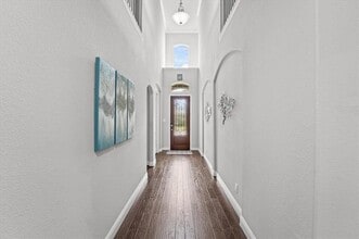 352 Long Meadow Way in Lewisville, TX - Building Photo - Building Photo