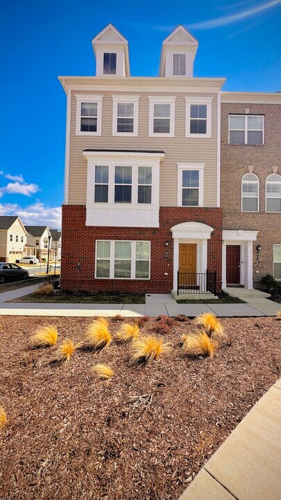 66 Garden Meadow Pl in Gaithersburg, MD - Building Photo