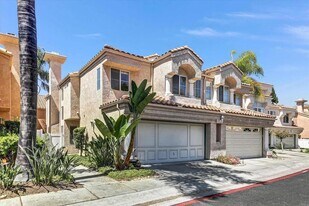 1374 Serena Cir in Chula Vista, CA - Building Photo