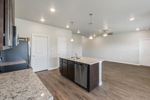 7436 Gdn Gln Dr in Temple, TX - Building Photo