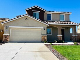 1956 Gus Villalta Dr in Los Banos, CA - Building Photo