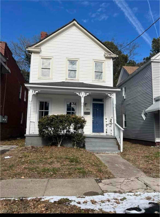 834 W 41st St in Norfolk, VA - Building Photo