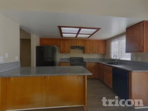 5972 Royal Vista Way in Reno, NV - Foto de edificio - Building Photo