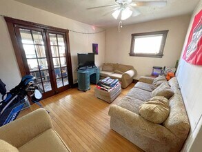 1323 St James Ct in Madison, WI - Building Photo - Building Photo