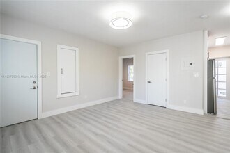 2416 Flamingo Dr in Miami Beach, FL - Building Photo - Building Photo