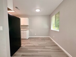 206 Pine St in Auburn, CA - Building Photo - Building Photo