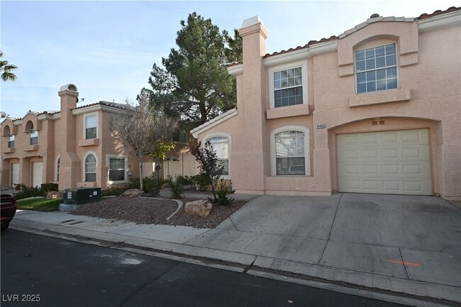 8465 Blue Island Ave in Las Vegas, NV - Building Photo - Building Photo