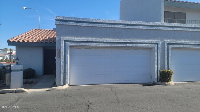property at 8627 N Shadow Ln