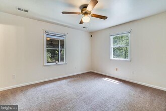6350 Port Tobacco Rd in Welcome, MD - Foto de edificio - Building Photo