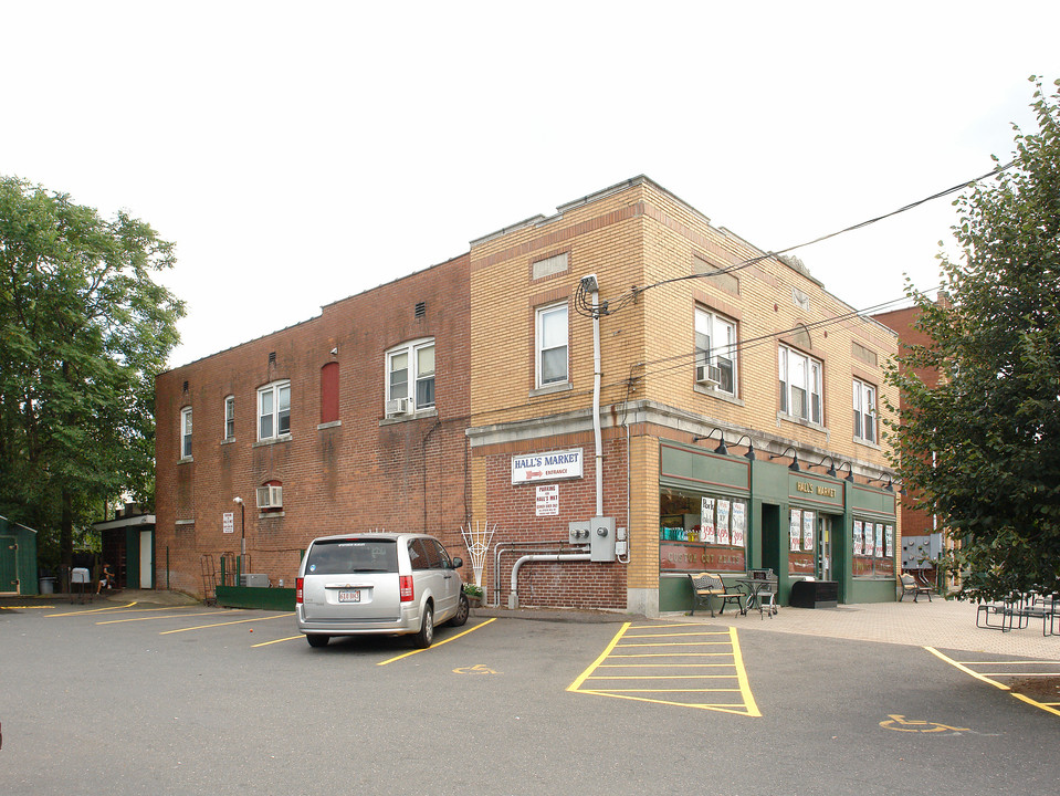 329 Park Rd in West Hartford, CT - Building Photo