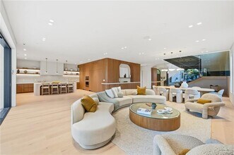 16782 Otsego St in Los Angeles, CA - Building Photo - Building Photo