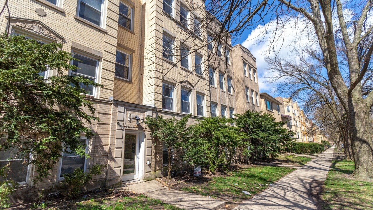 5412 N Campbell Ave-Unit -G in Chicago, IL - Foto de edificio