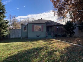 2203 W Division St in Grand Island, NE - Building Photo