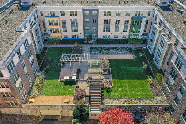 Metro Lofts in Des Moines, IA - Foto de edificio - Building Photo