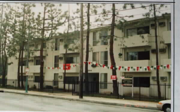 Sherman Way Apartments in Los Angeles, CA - Building Photo - Building Photo