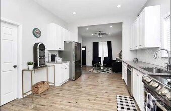 1806 Vinton St in Charlotte, NC - Building Photo - Building Photo