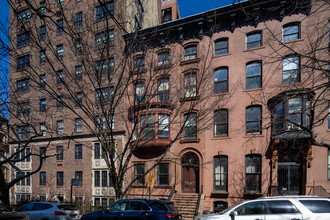 19 Pierrepont St in Brooklyn, NY - Building Photo - Primary Photo